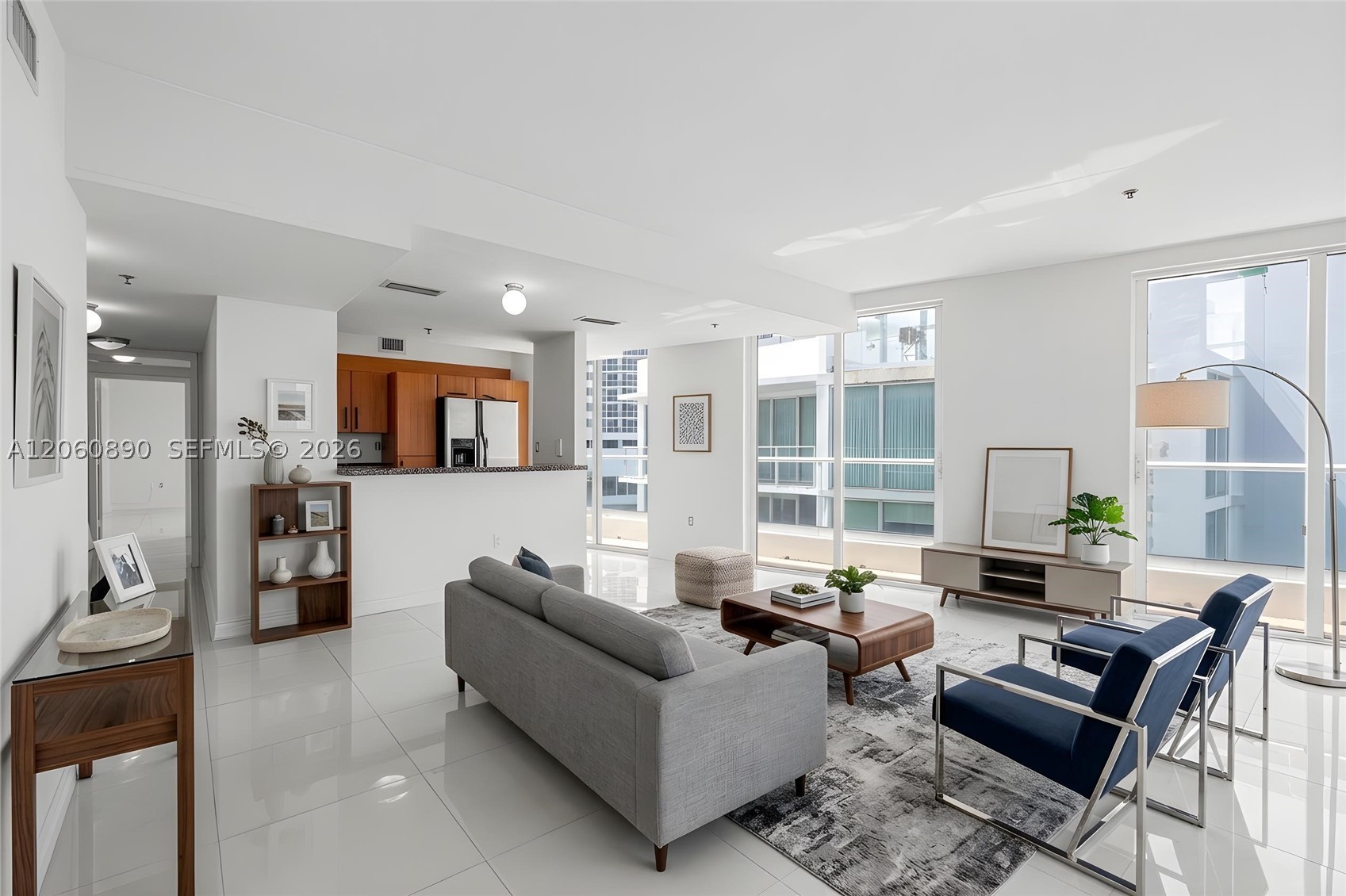 6362 Collins Ave 514 Property Photo 1