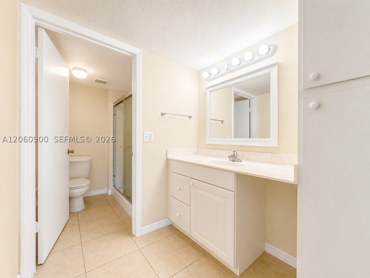 6585 Somerset Dr 103 Property Photo 19
