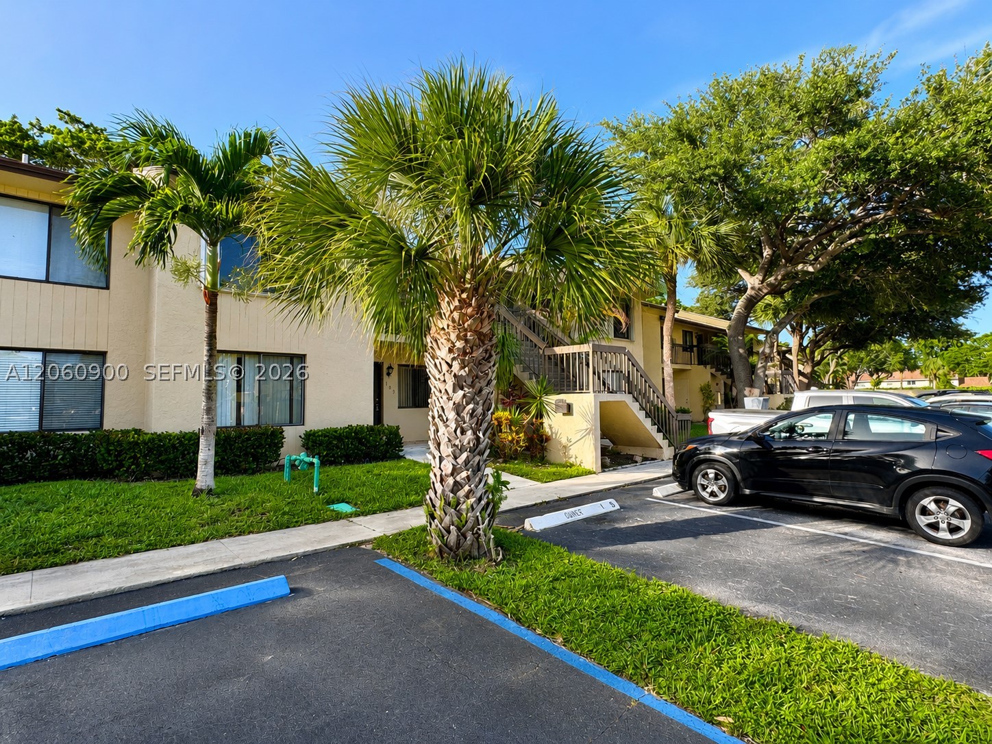 6585 Somerset Dr 103 Property Photo 25