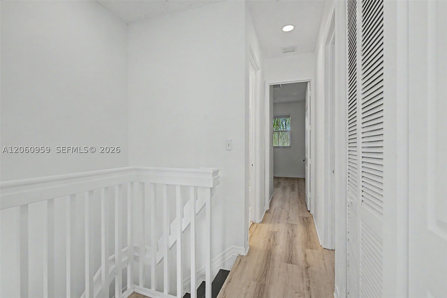 975 Ne 42nd Ter 975 Property Photo 22