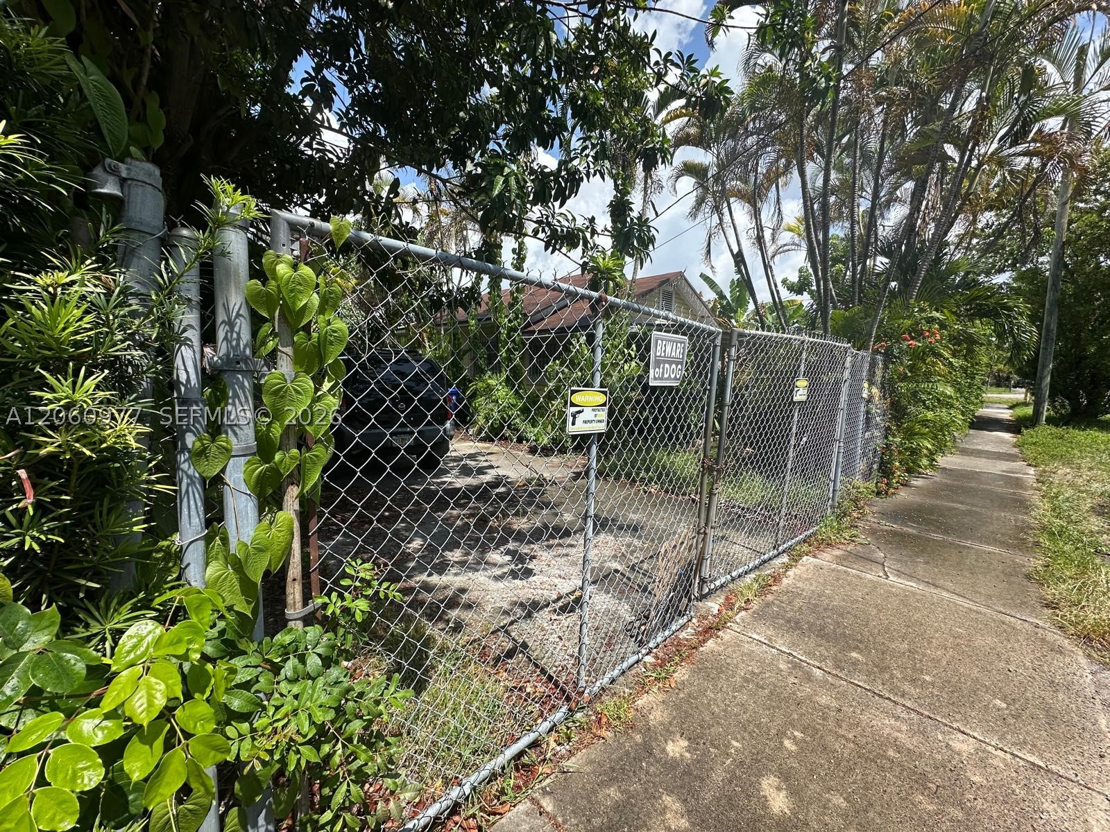 3348 NW 9th Ave Property Photo 1