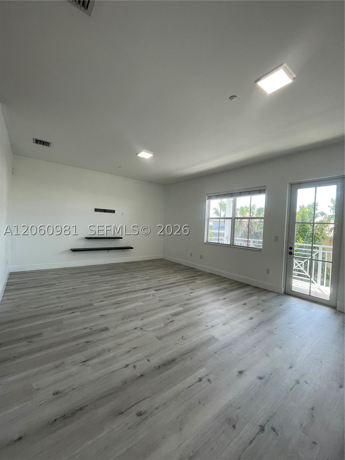 412 Sw 13th Ter 412 Property Photo 15
