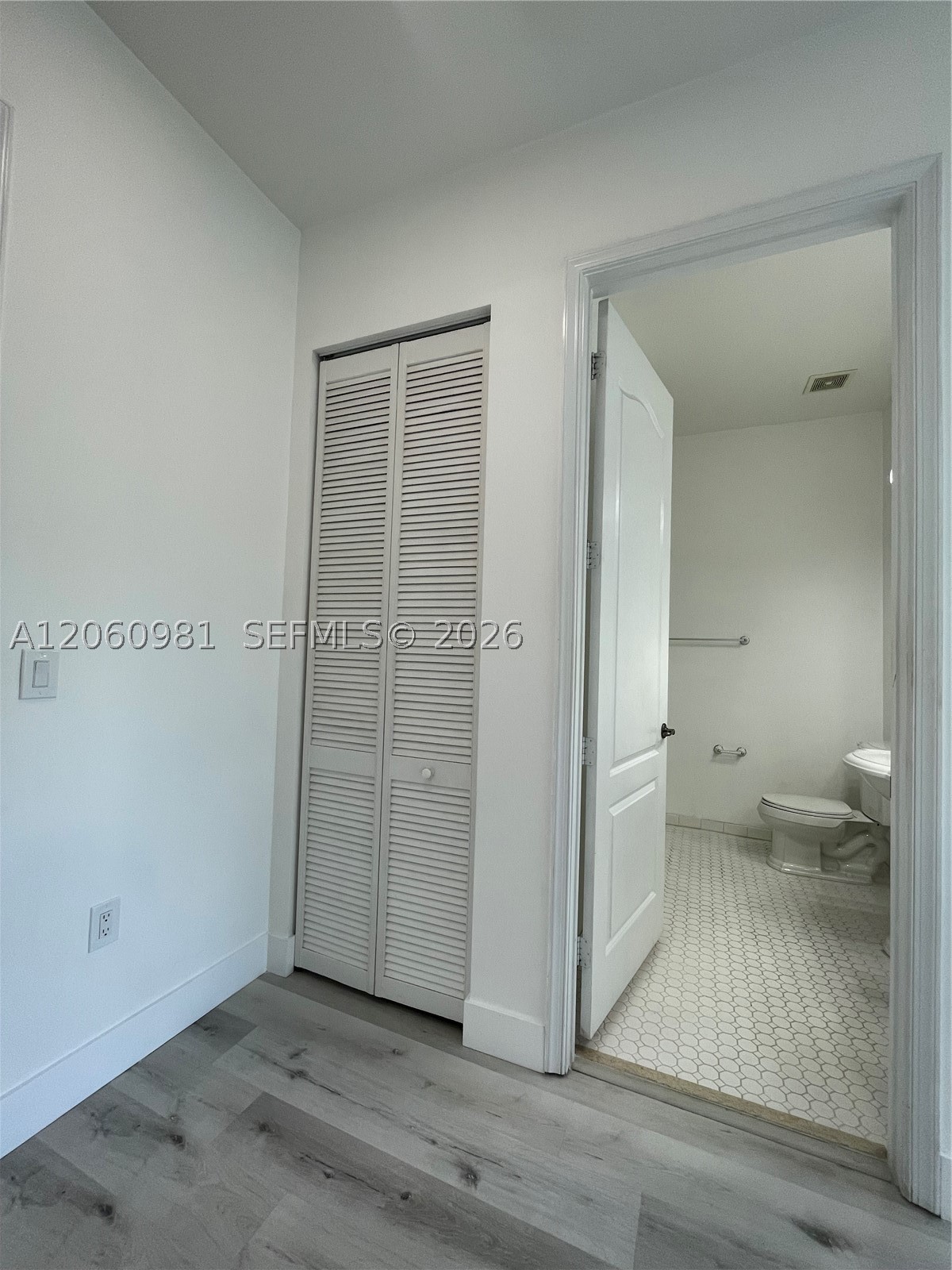 412 Sw 13th Ter 412 Property Photo 23