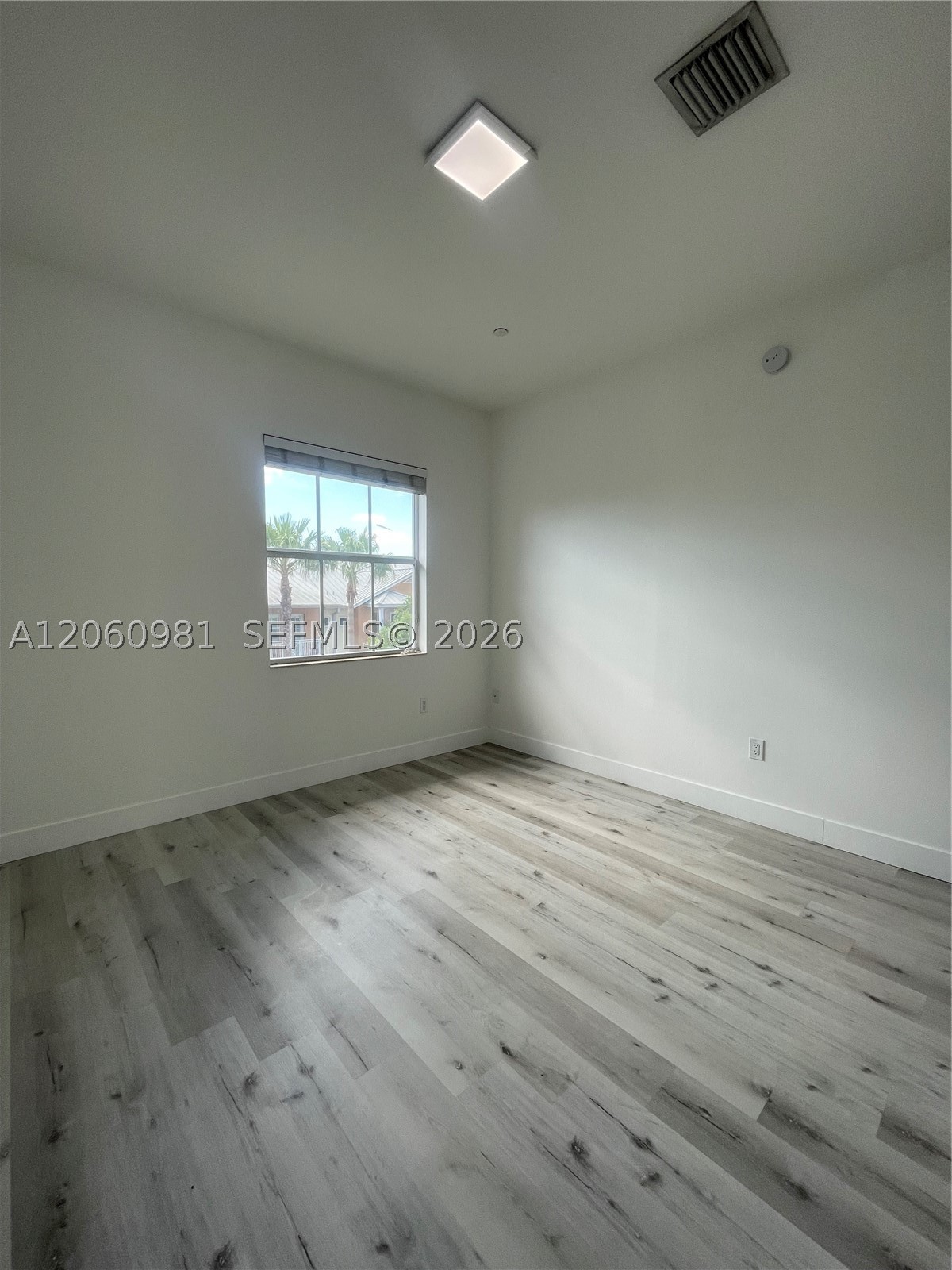 412 Sw 13th Ter 412 Property Photo 31