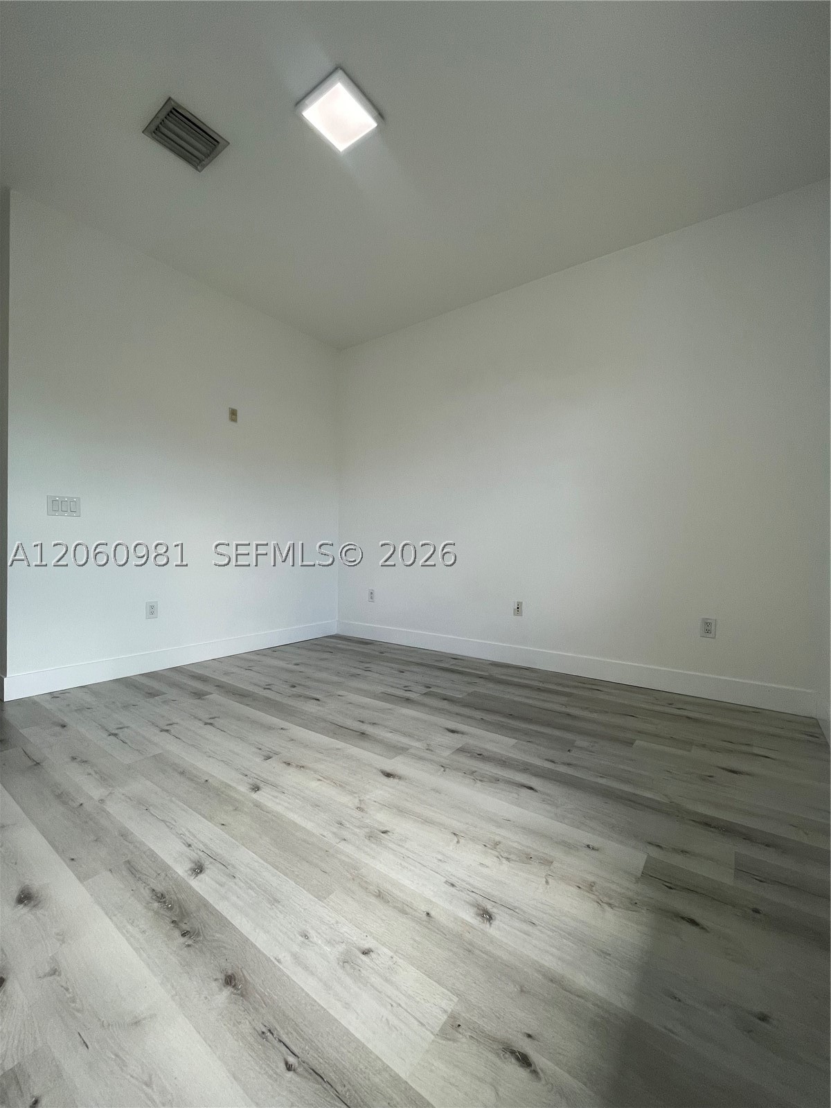 412 Sw 13th Ter 412 Property Photo 32