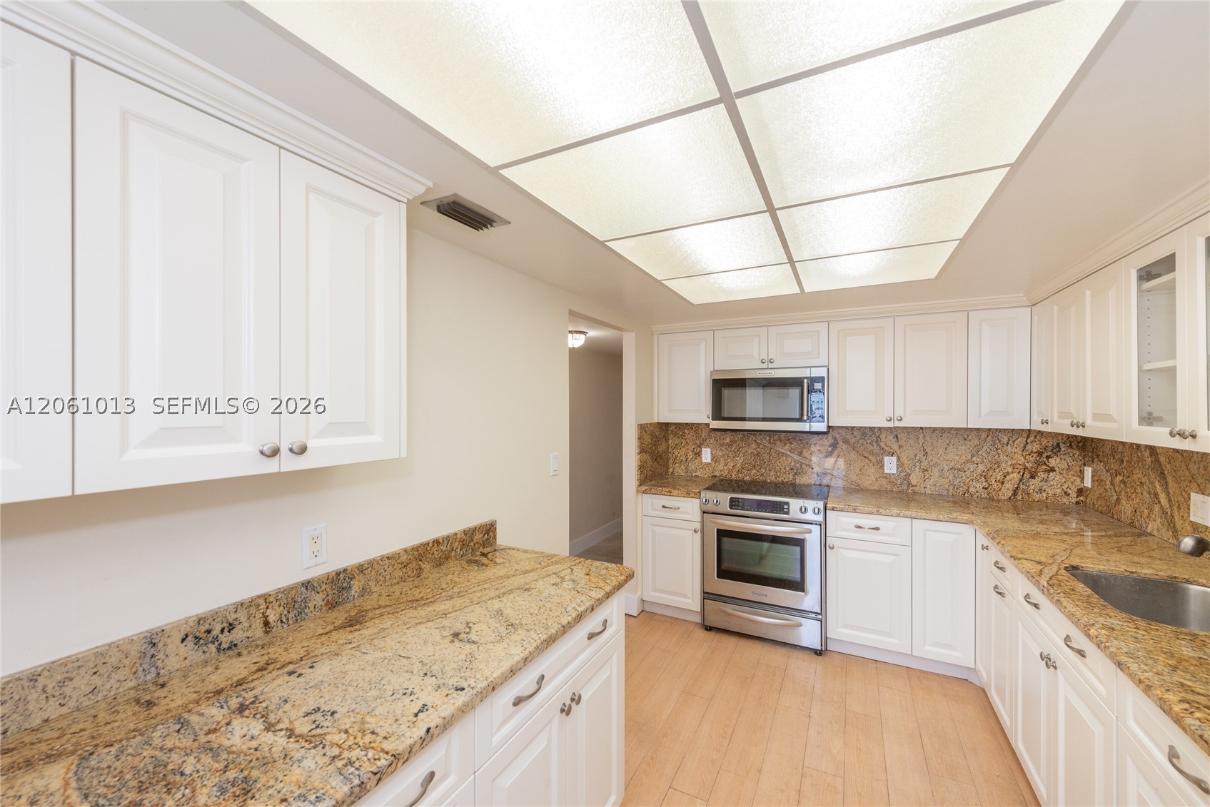 600 Biltmore Way 1014 Property Photo 7