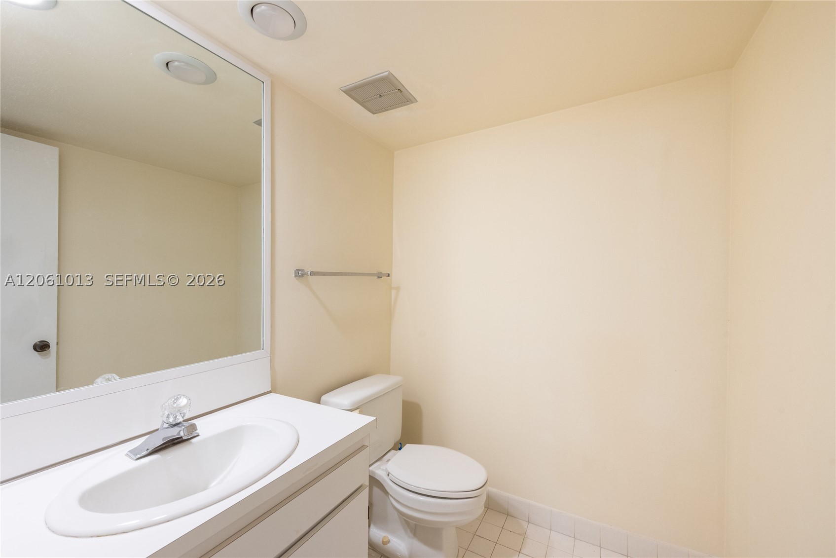 600 Biltmore Way 1014 Property Photo 29