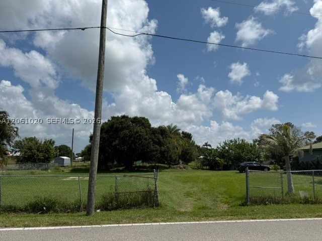 757 Sw Avenue R Property Photo 6