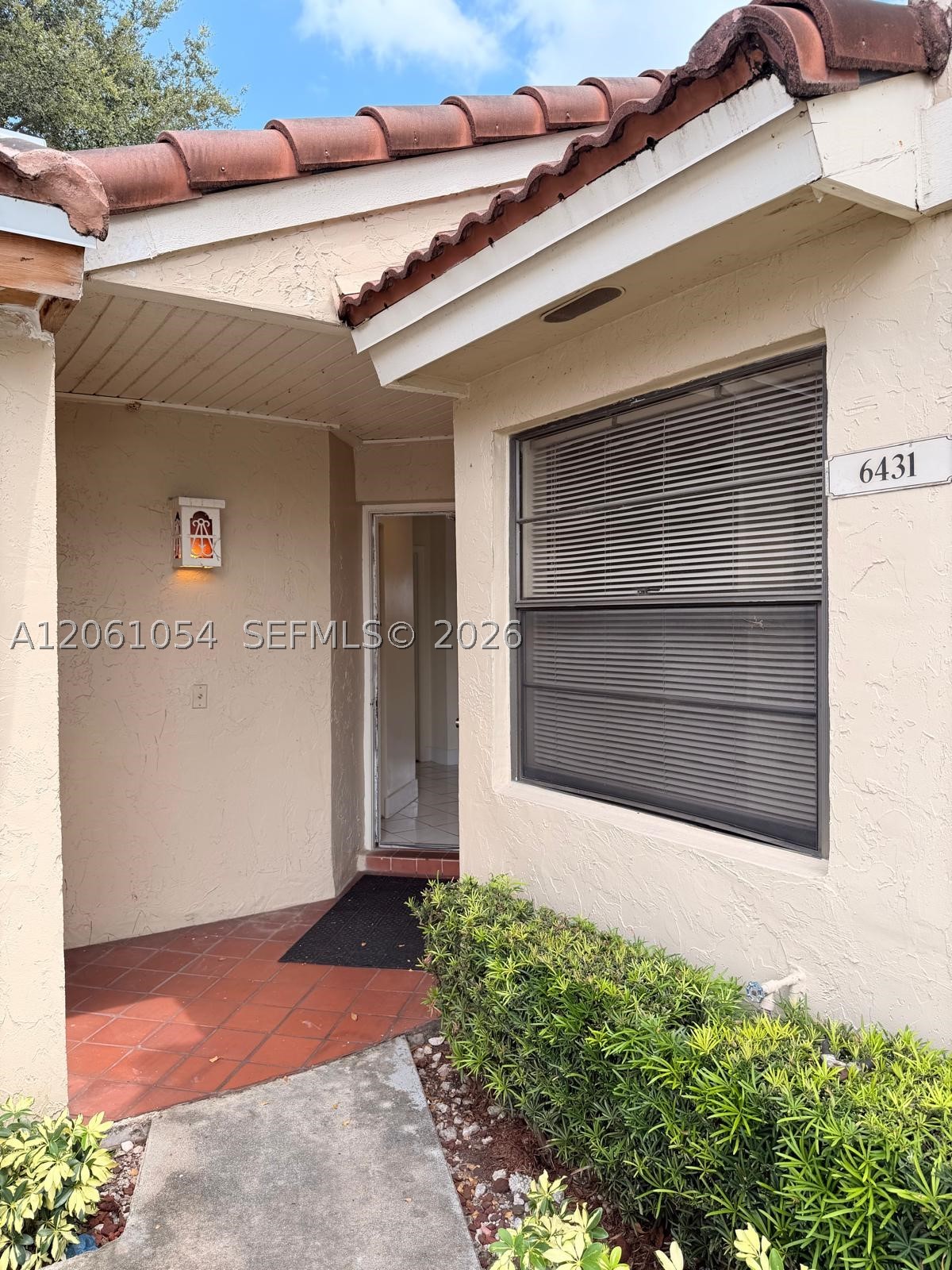 6431 NW 171st St Property Photo 1