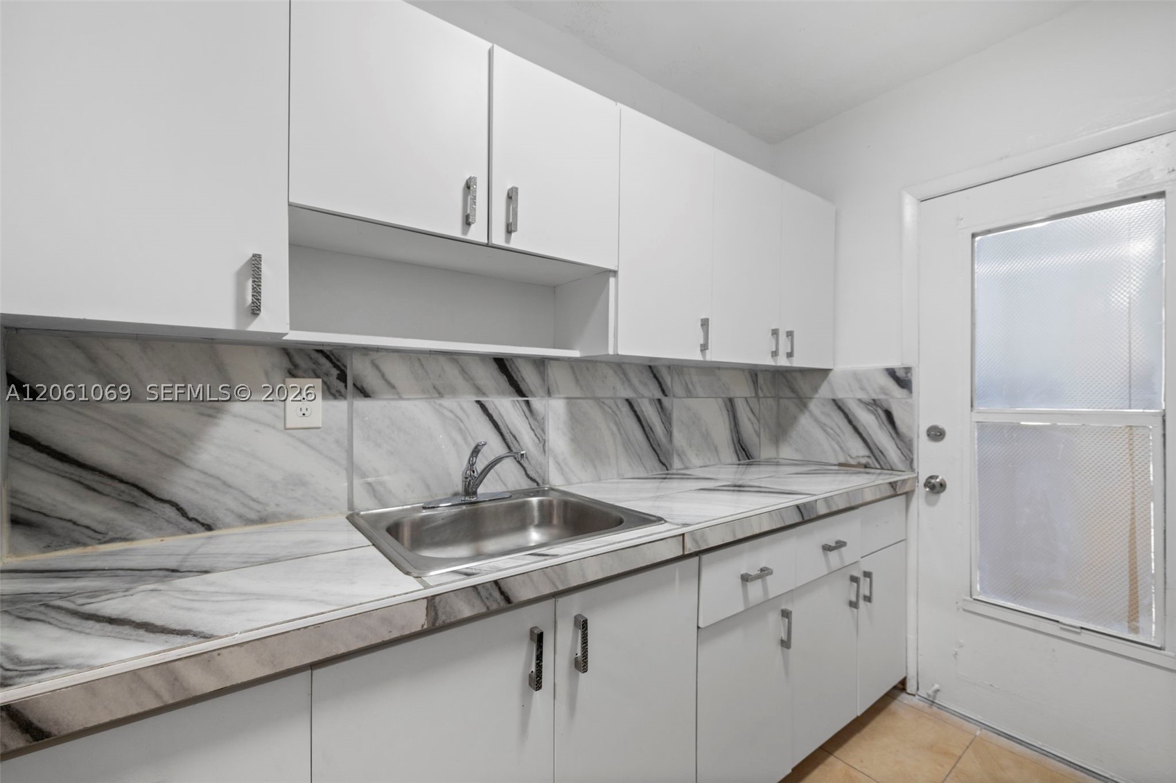 7271 Gary Ave 2 Property Photo 1