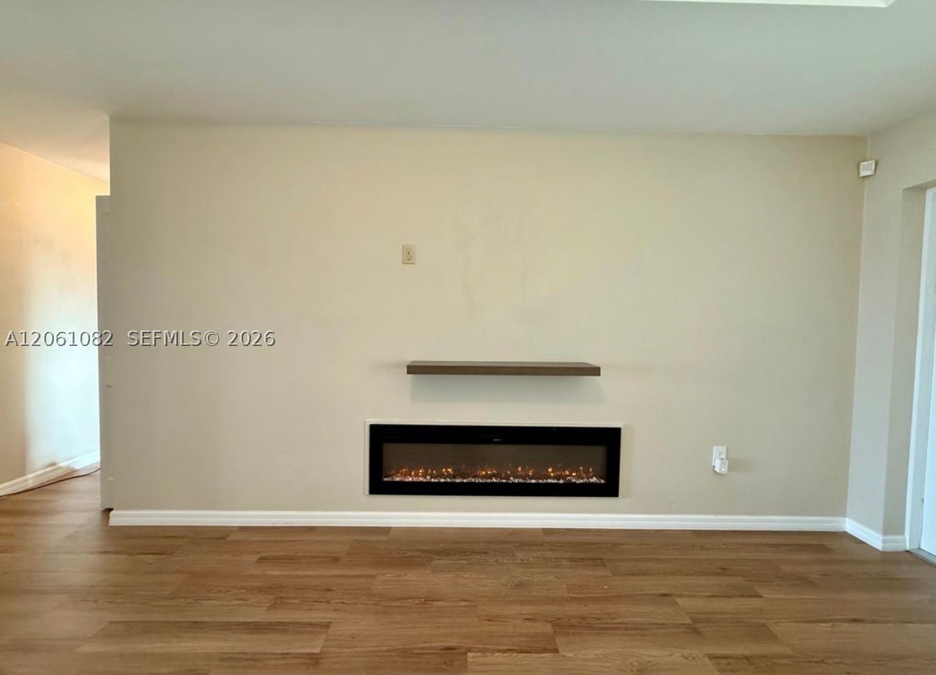 7033 Waldo Cir Property Photo 5