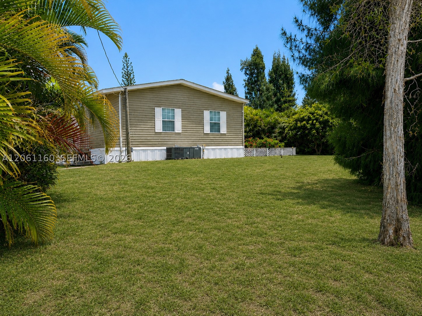 20472 Luettich Ln Property Photo 12