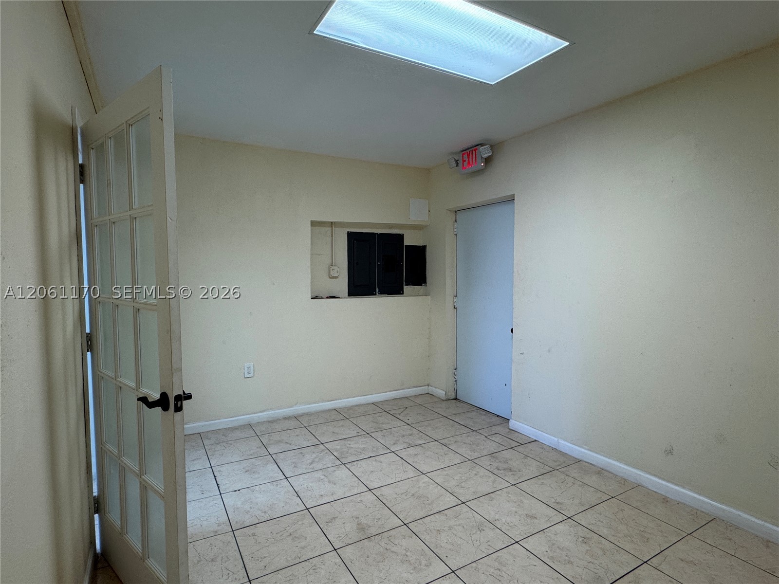 1605 Nw 95th St Property Photo 6
