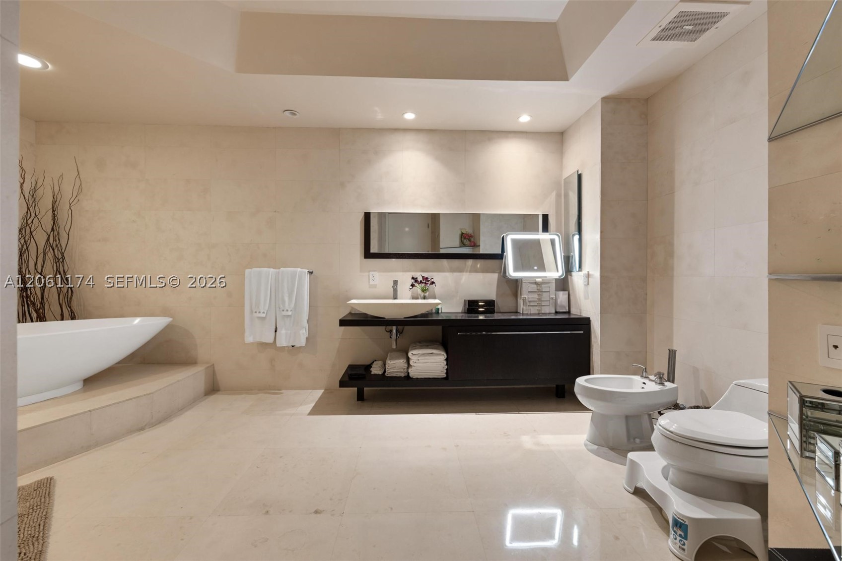 16051 Collins Ave 3404 Property Photo 50