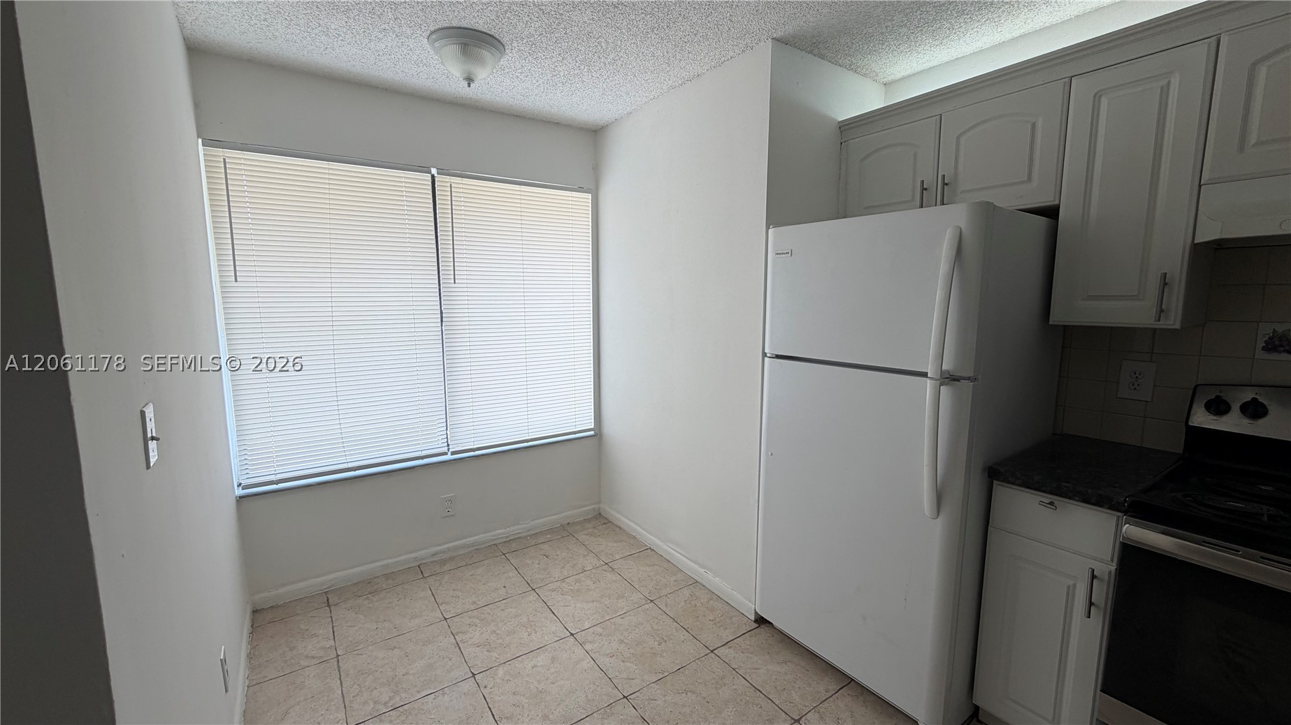 2550 Riverside Dr 223 Property Photo 4