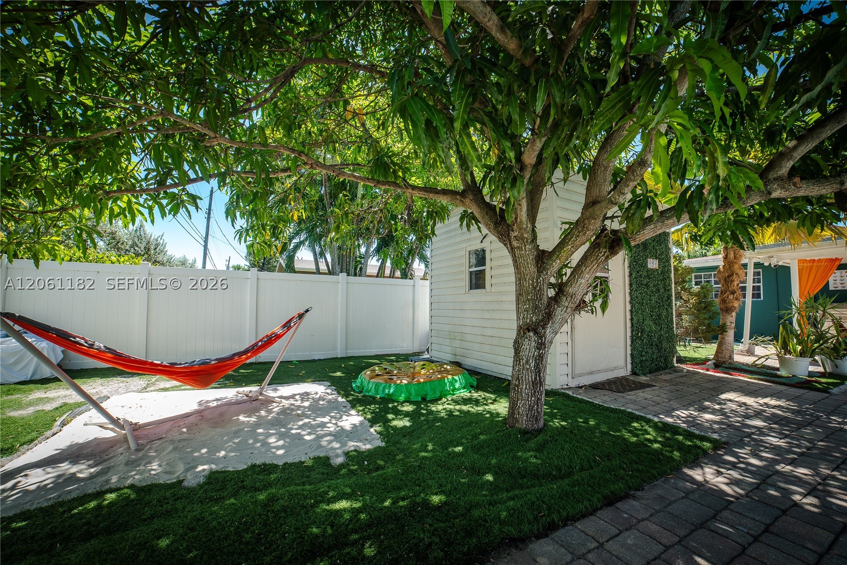 1725 Sw 30th St Property Photo 40