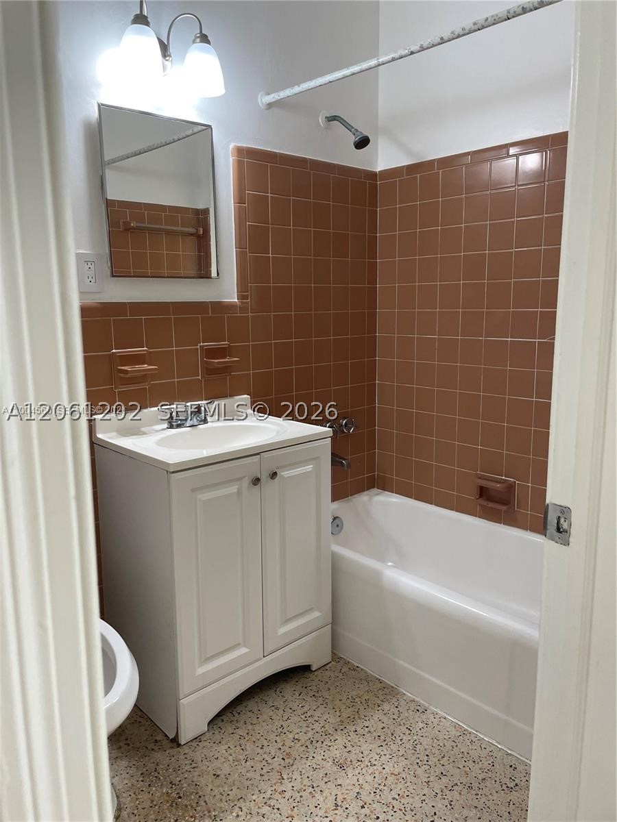 940 Sw 4st 4 Property Photo 5