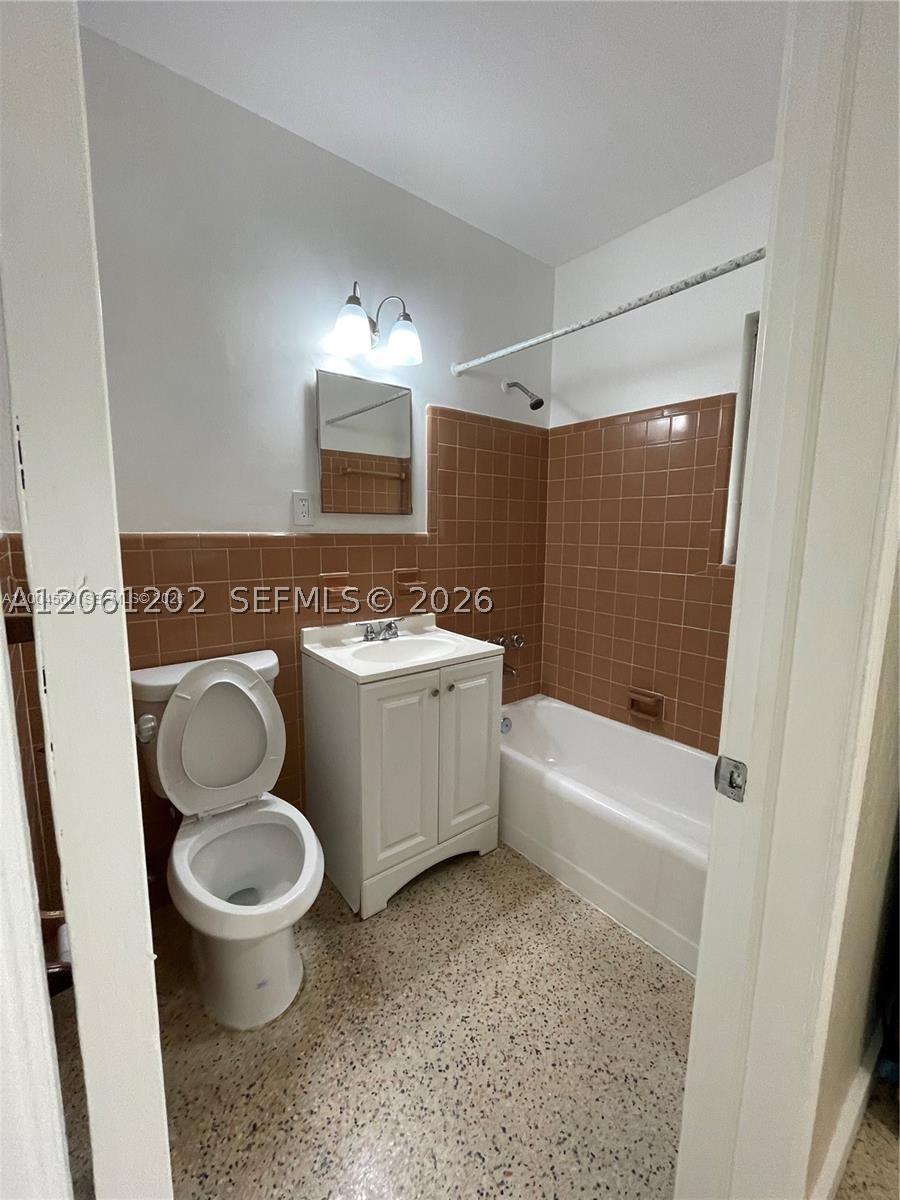 940 Sw 4st 4 Property Photo 6