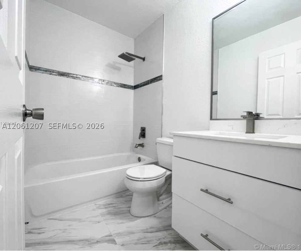 2430 Se 14th Ave 276 Property Photo 16
