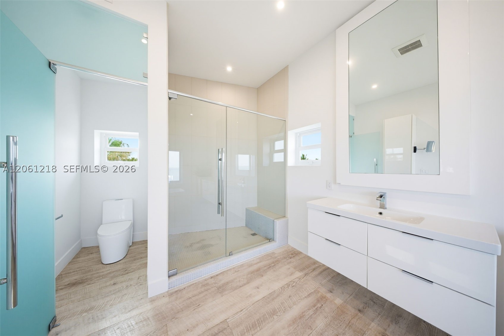A12061218 Property Photo 27