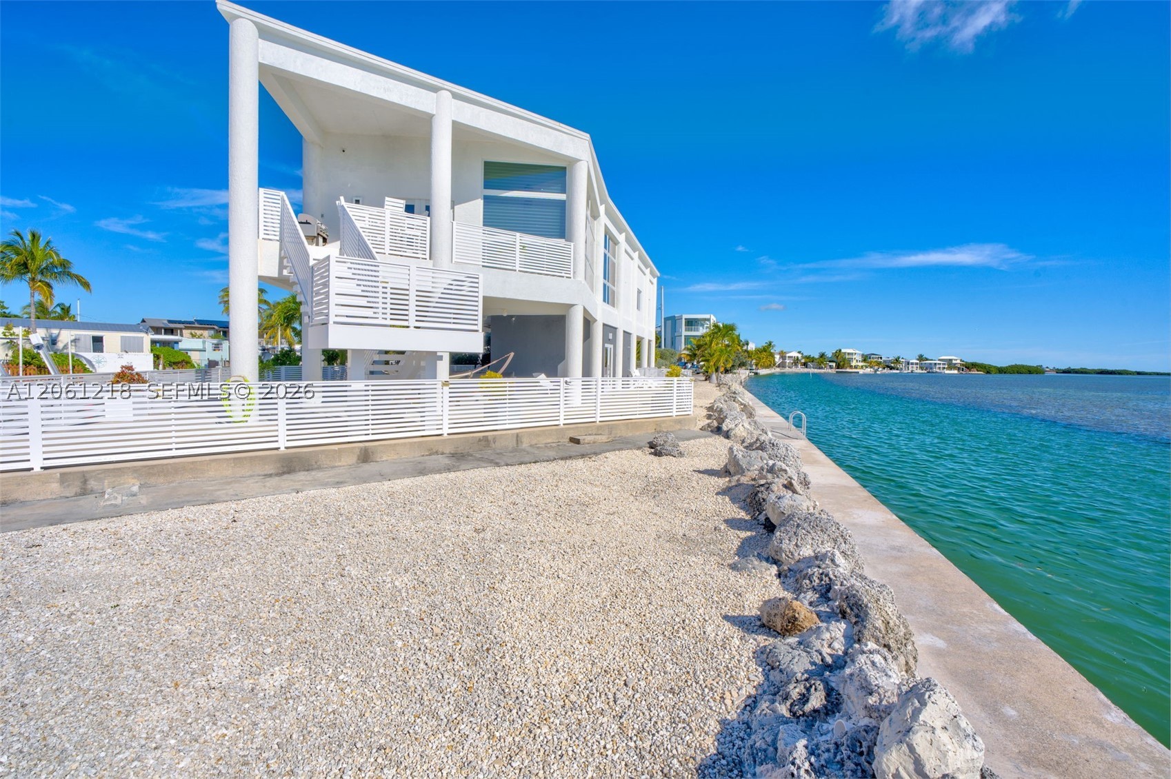 A12061218 Property Photo 42