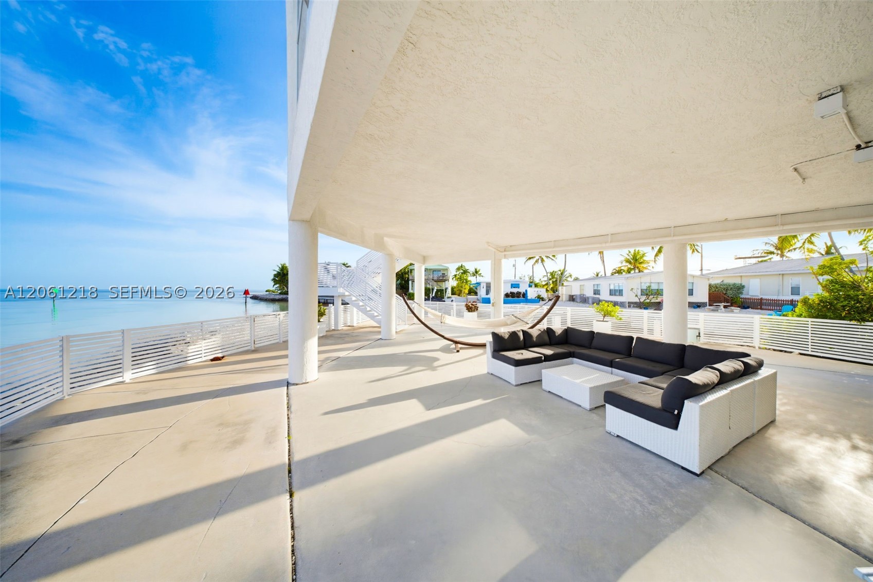 A12061218 Property Photo 44