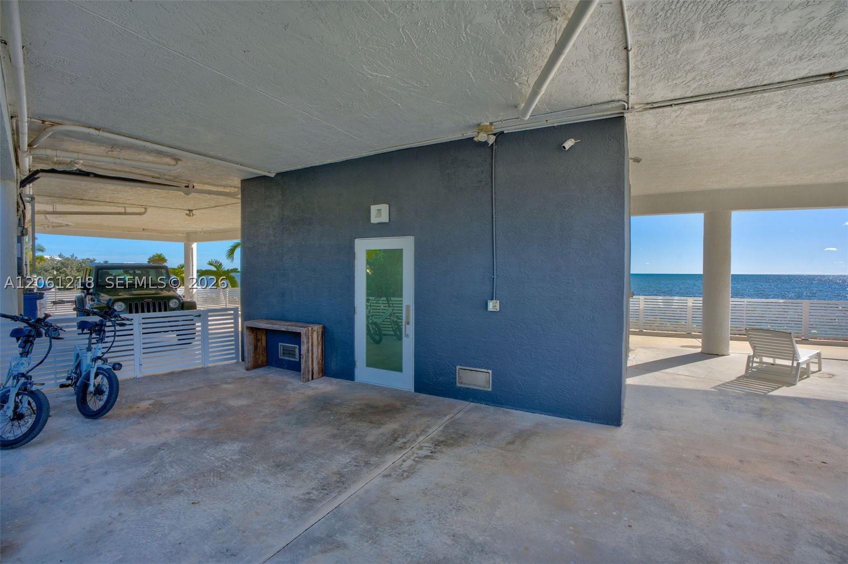 A12061218 Property Photo 49