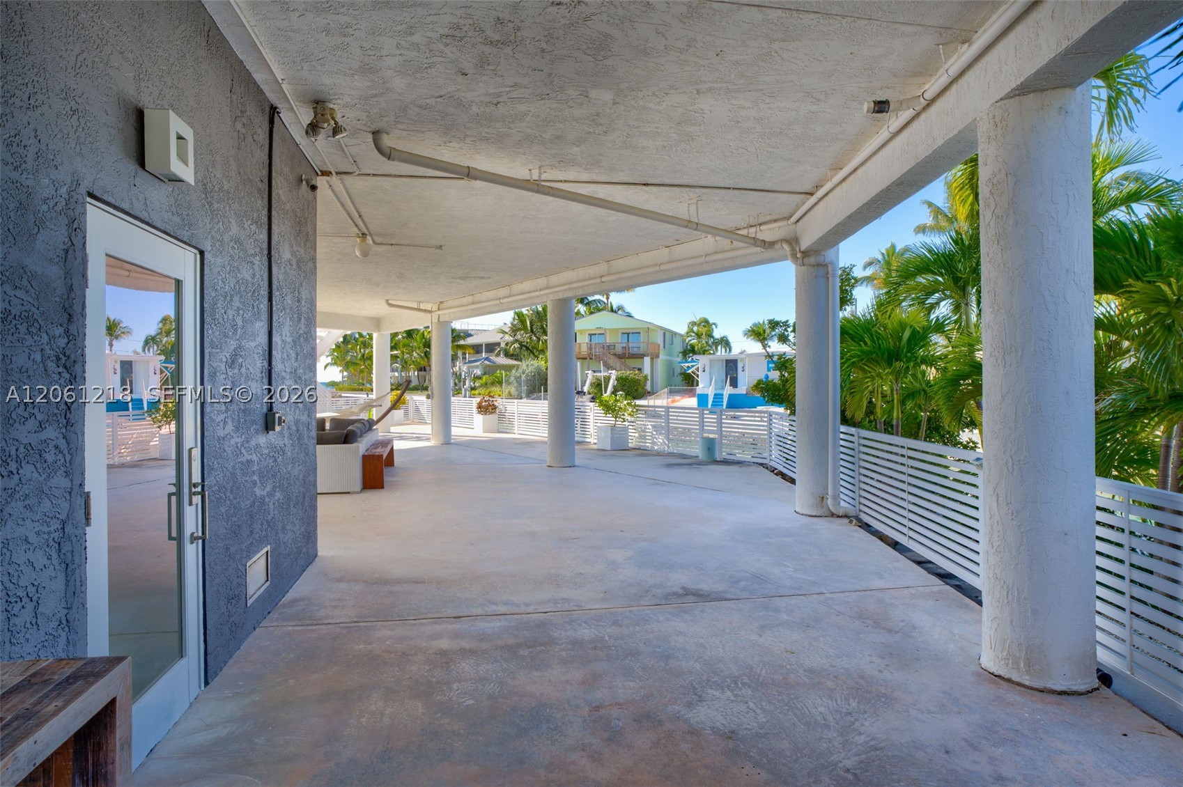 A12061218 Property Photo 50