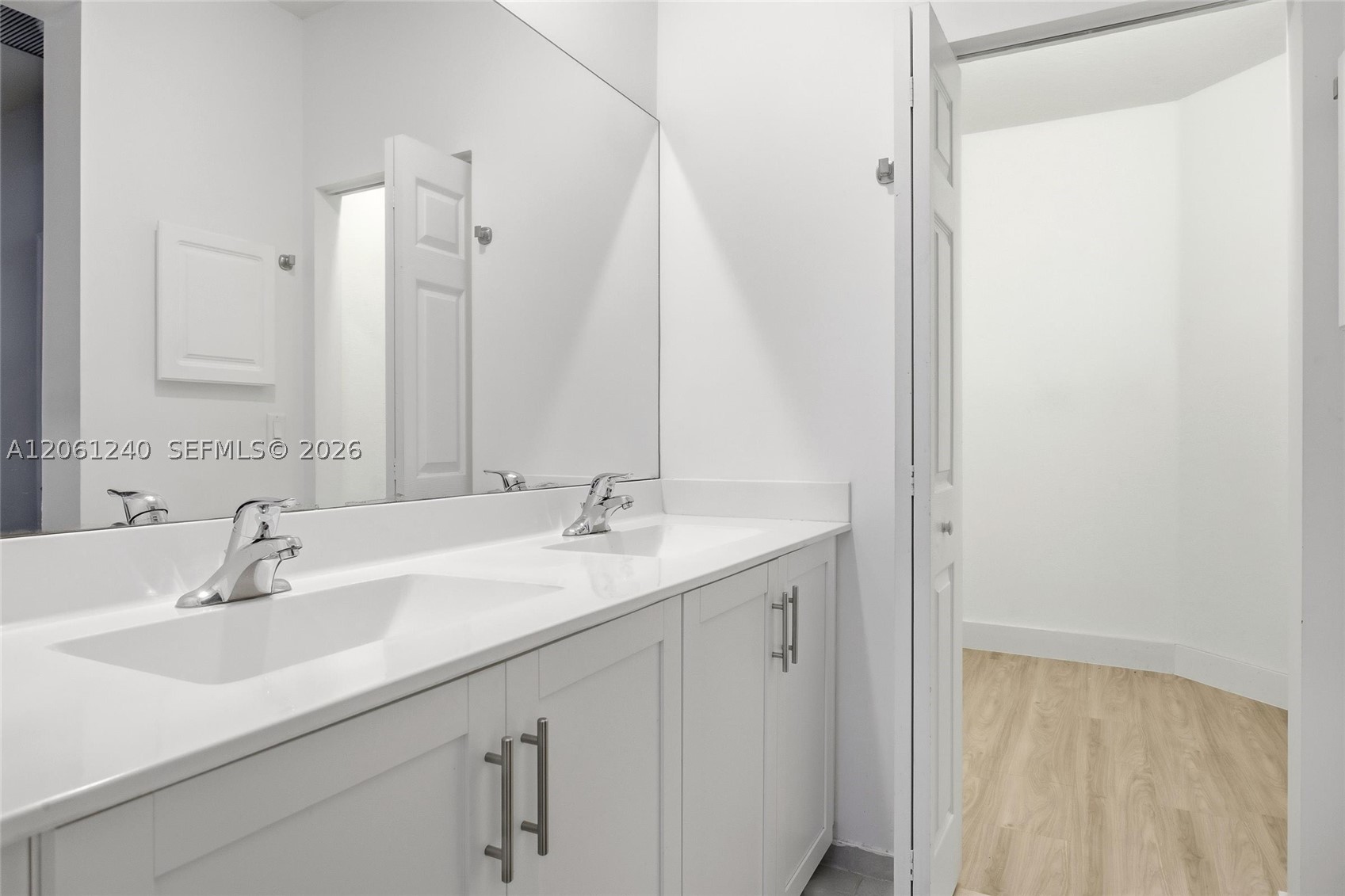 3430 W 106th Ter 106 Property Photo 28