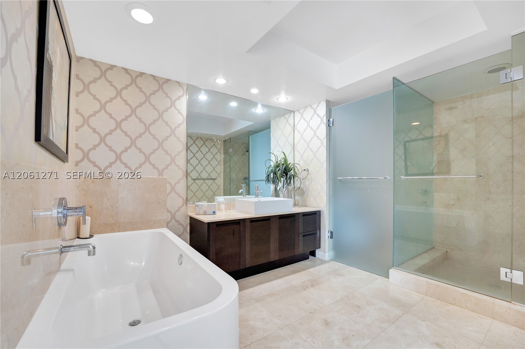 250 Sunny Isles Blvd 3-ph5 Property Photo 11