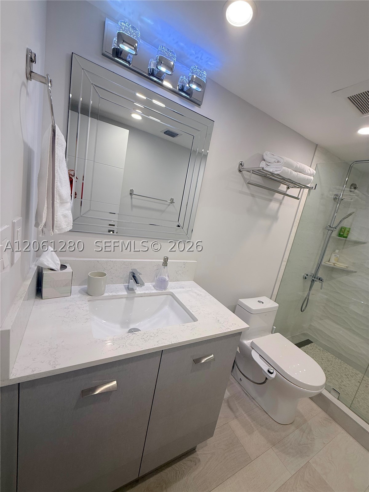 5555 Collins Ave 12c Property Photo 16