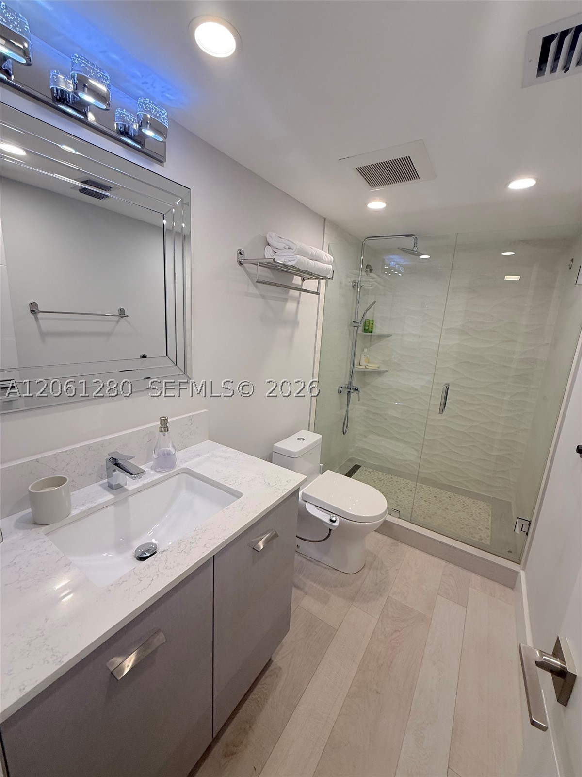 5555 Collins Ave 12c Property Photo 17