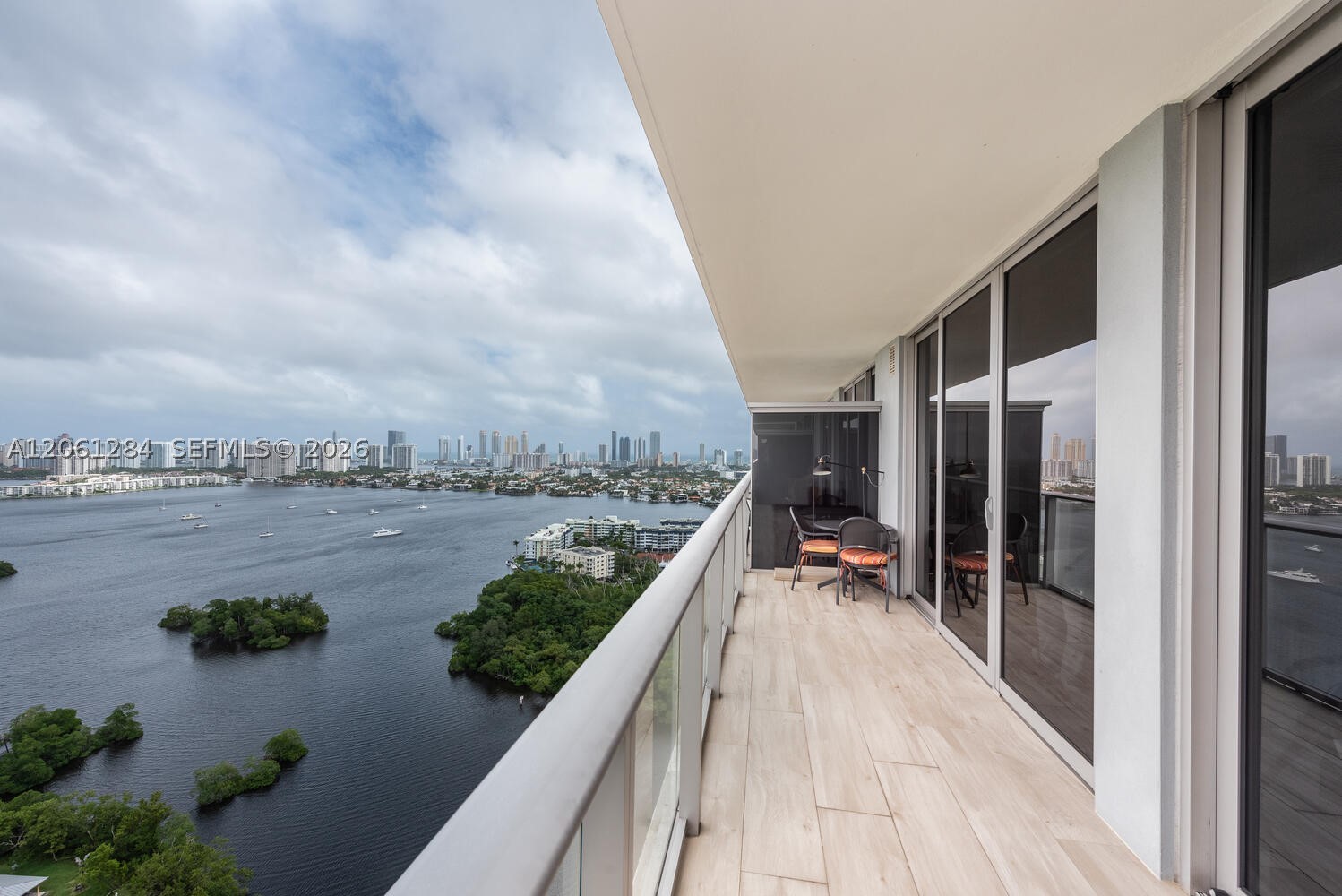 16385 Biscayne Blvd 2904 Property Photo 1