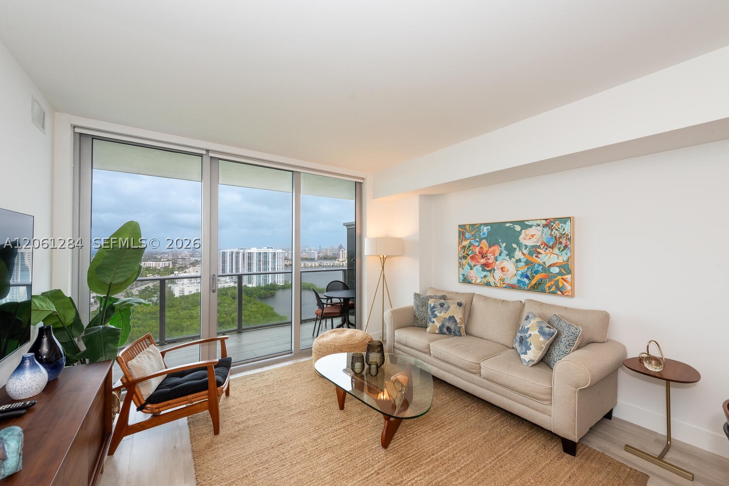 16385 Biscayne Blvd 2904 Property Photo 5