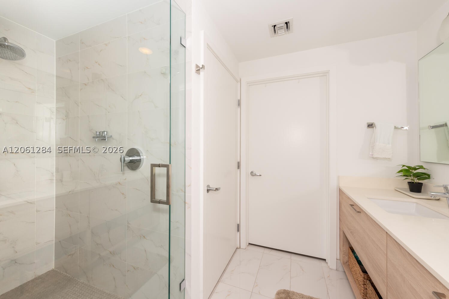 16385 Biscayne Blvd 2904 Property Photo 15