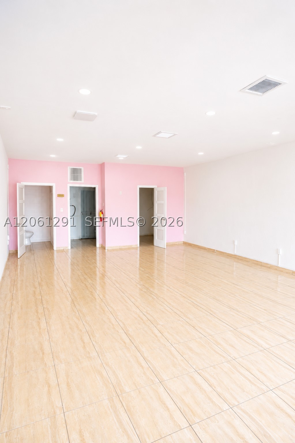 A12061291 Property Photo 4