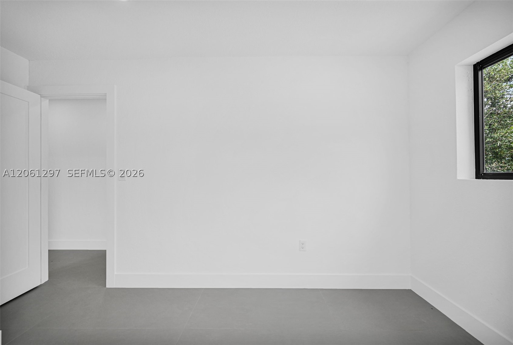 19301 Nw 52nd Ave Property Photo 12