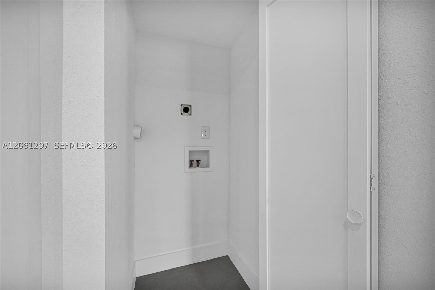 19301 Nw 52nd Ave Property Photo 18