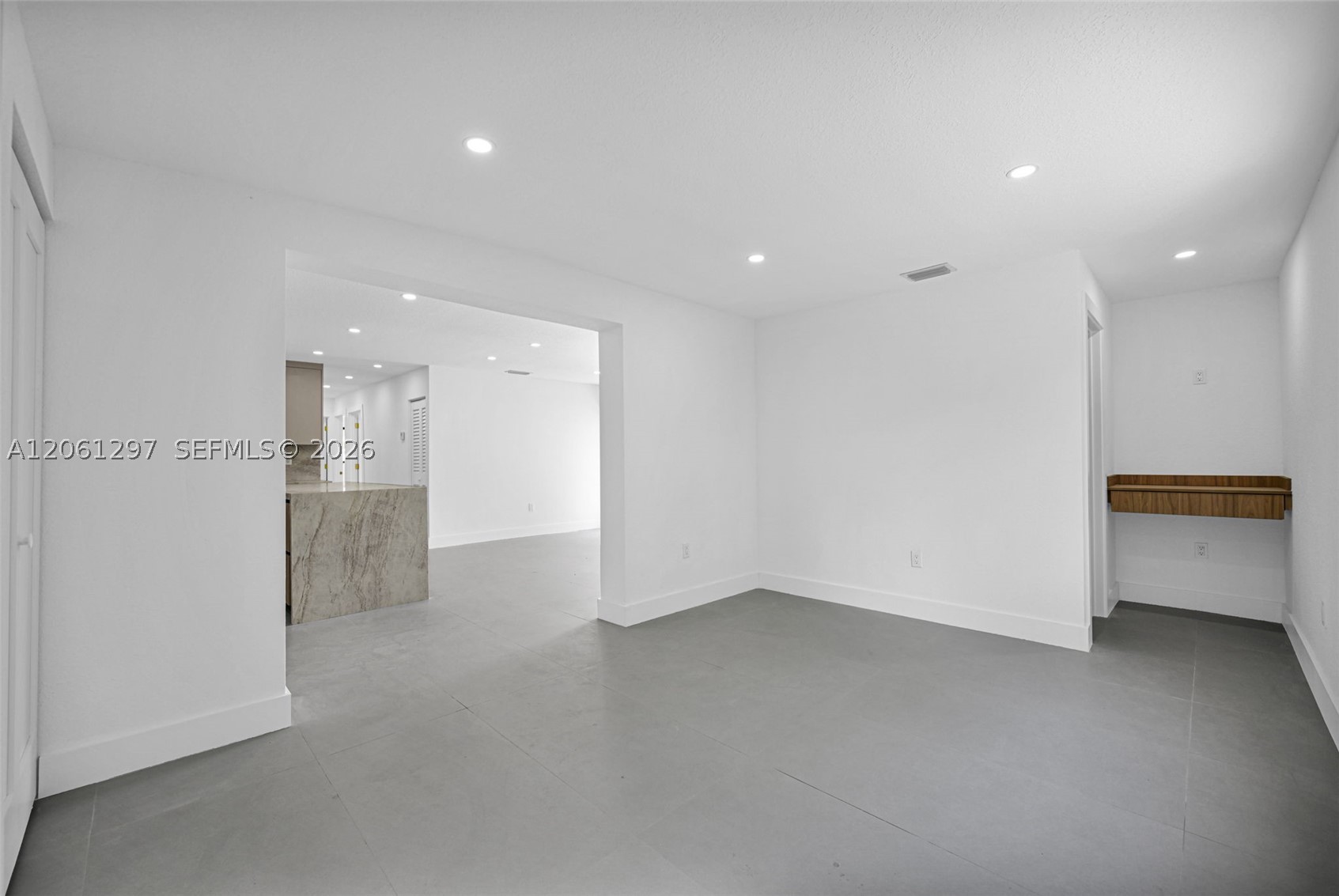 19301 Nw 52nd Ave Property Photo 22
