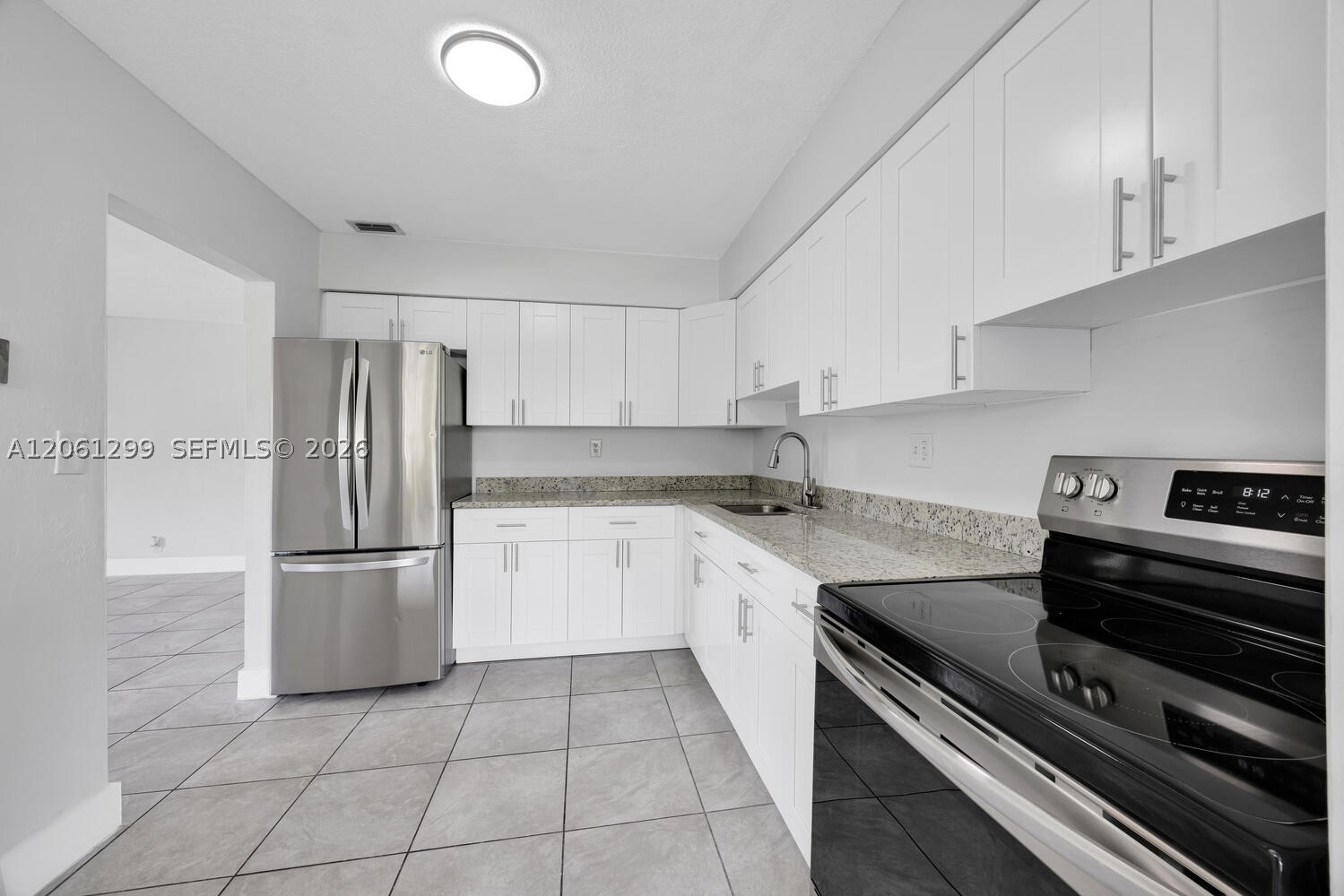 510 SE 12th Ct 6 Property Photo 1