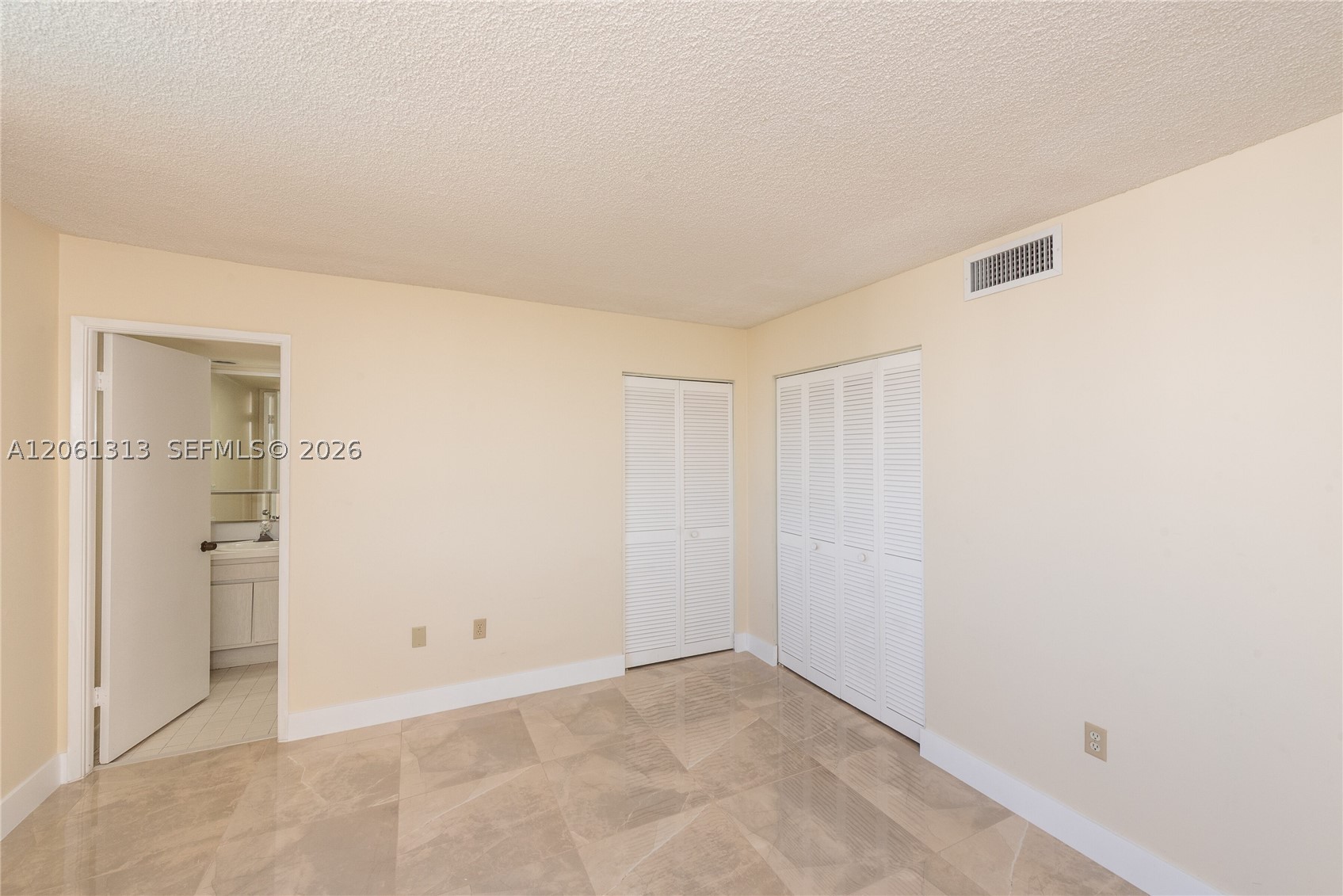 600 Biltmore Way 1014 Property Photo 17