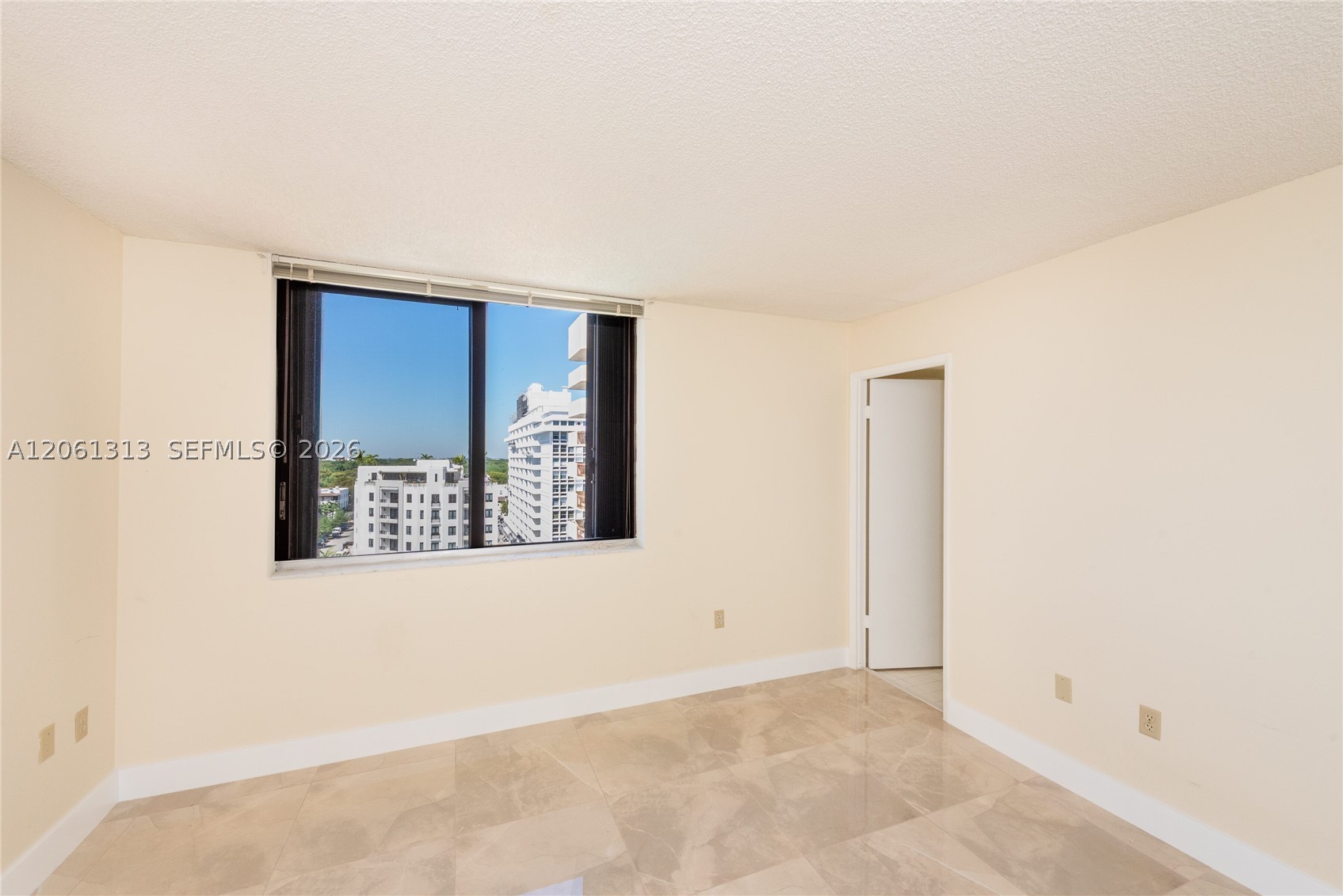 600 Biltmore Way 1014 Property Photo 18