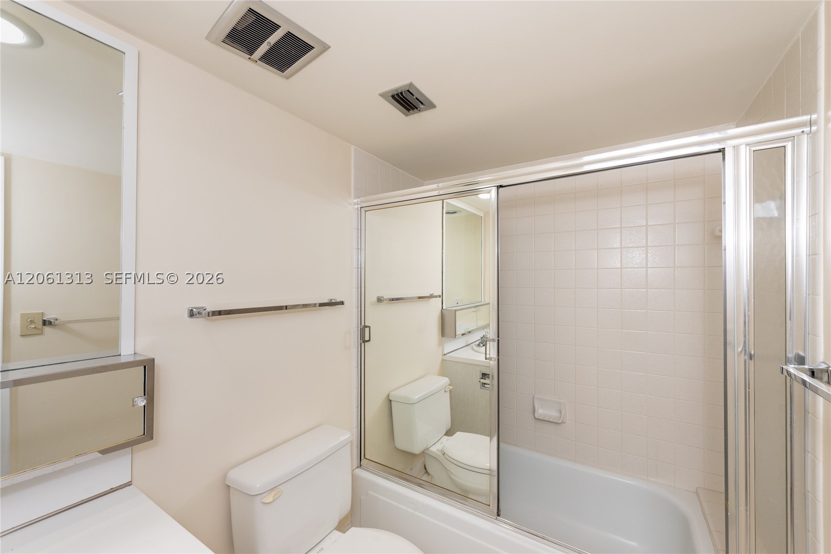 600 Biltmore Way 1014 Property Photo 19