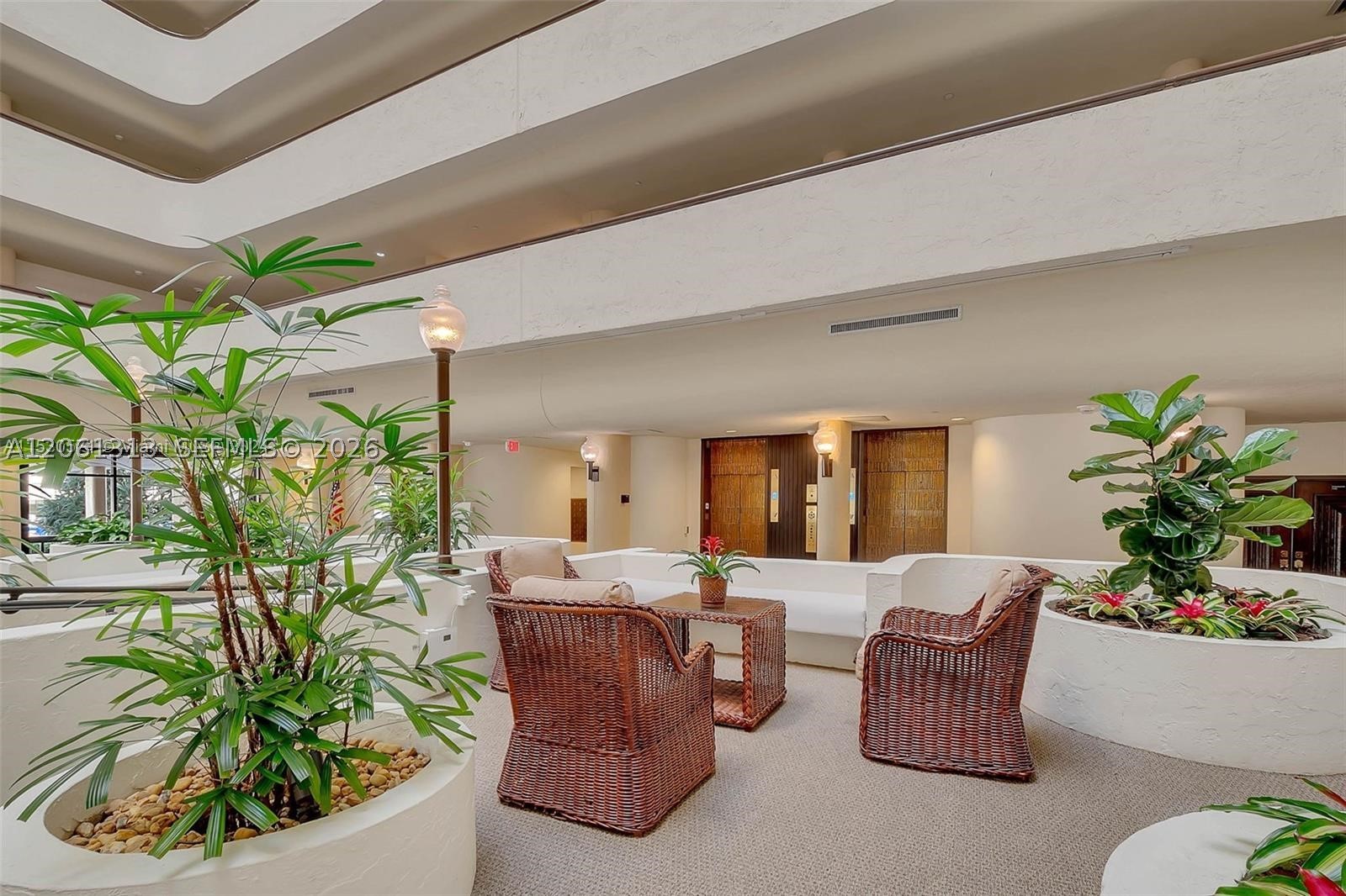 600 Biltmore Way 1014 Property Photo 40