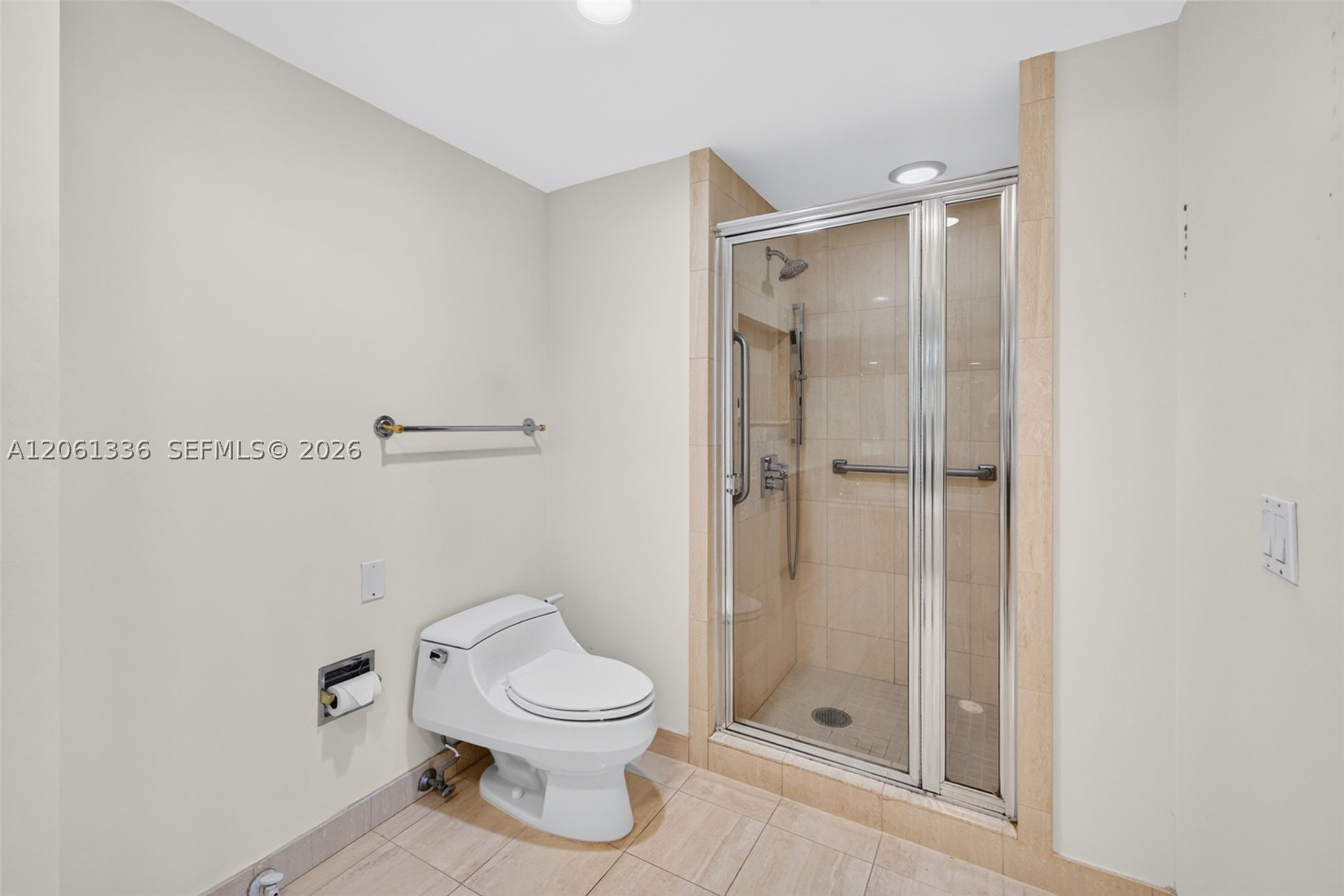 2000 Island Blvd 3008 Property Photo 29