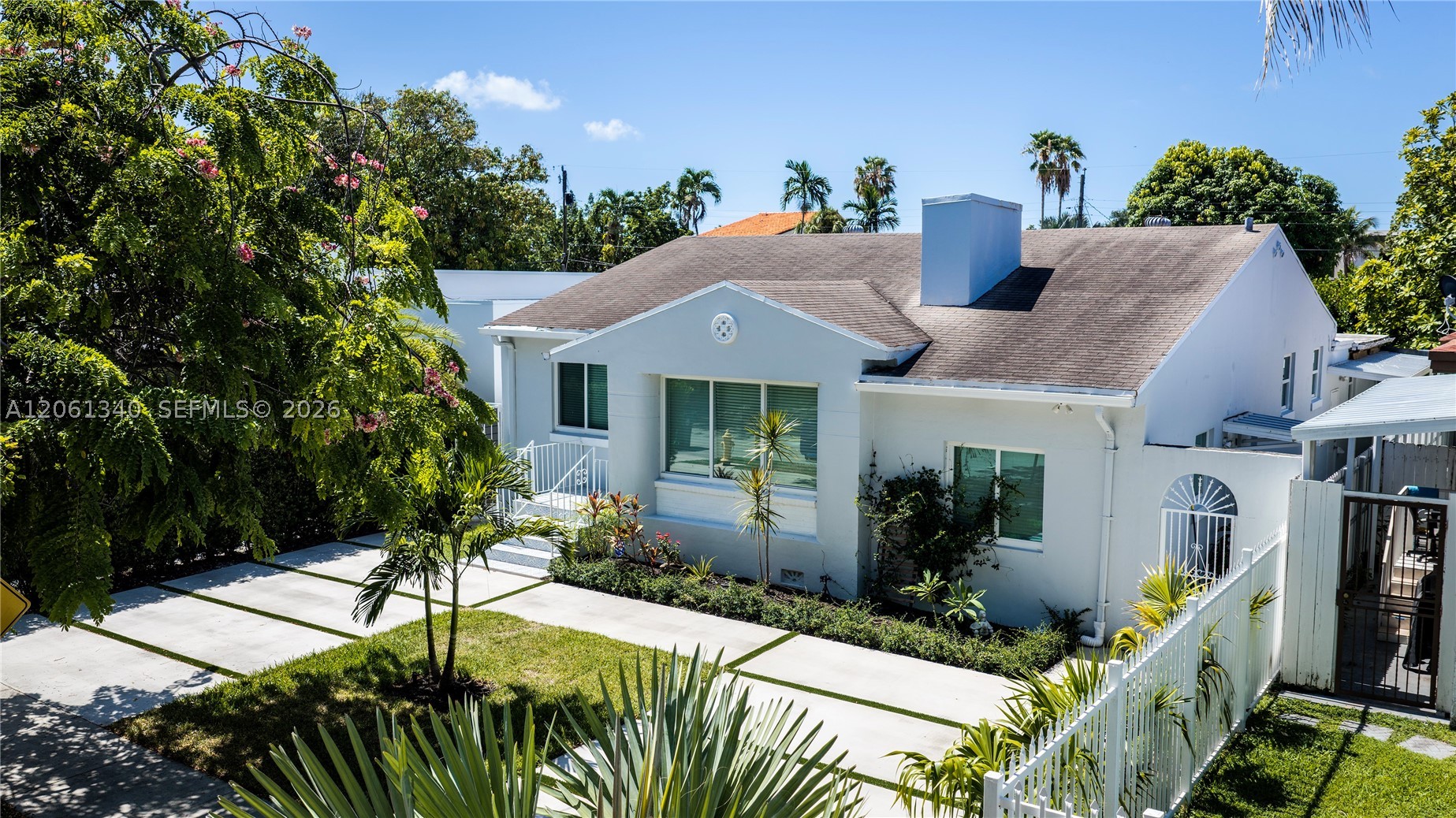 1950 Sw 13th St Property Photo 4