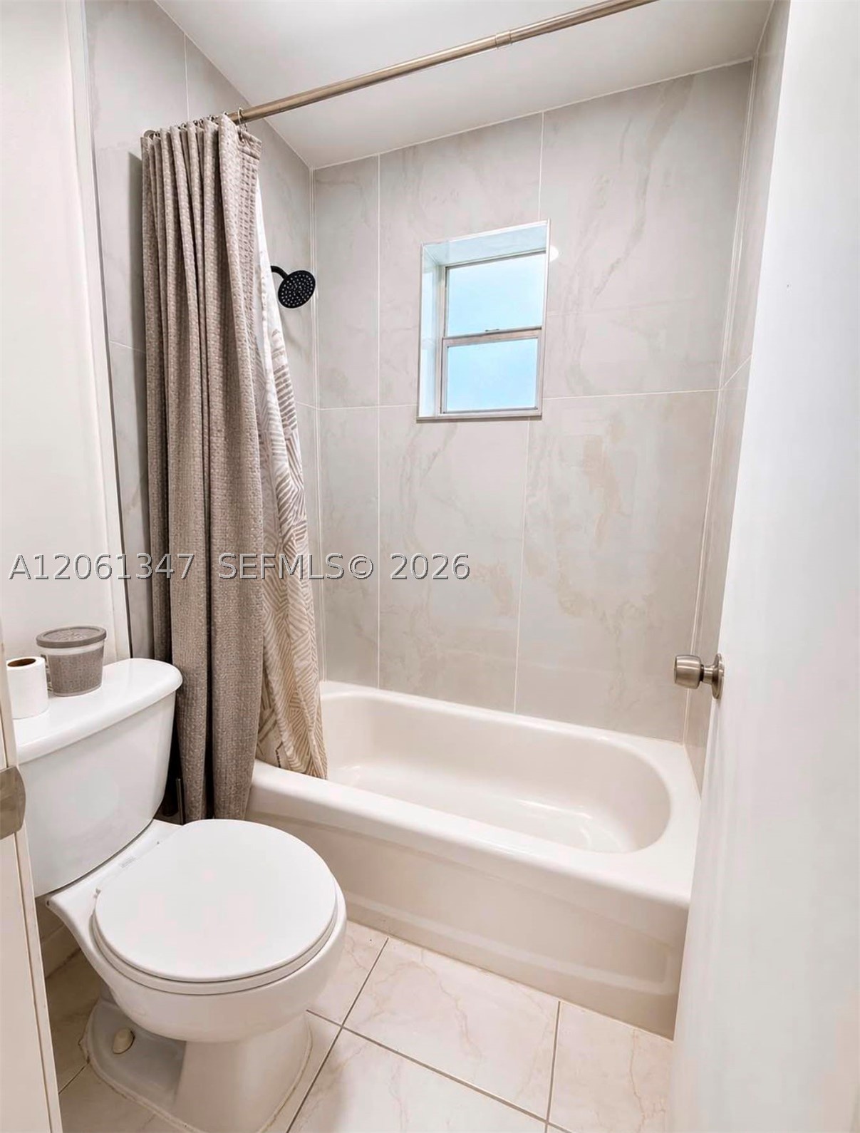 1525 Nw 19th Ter 15 Property Photo 6