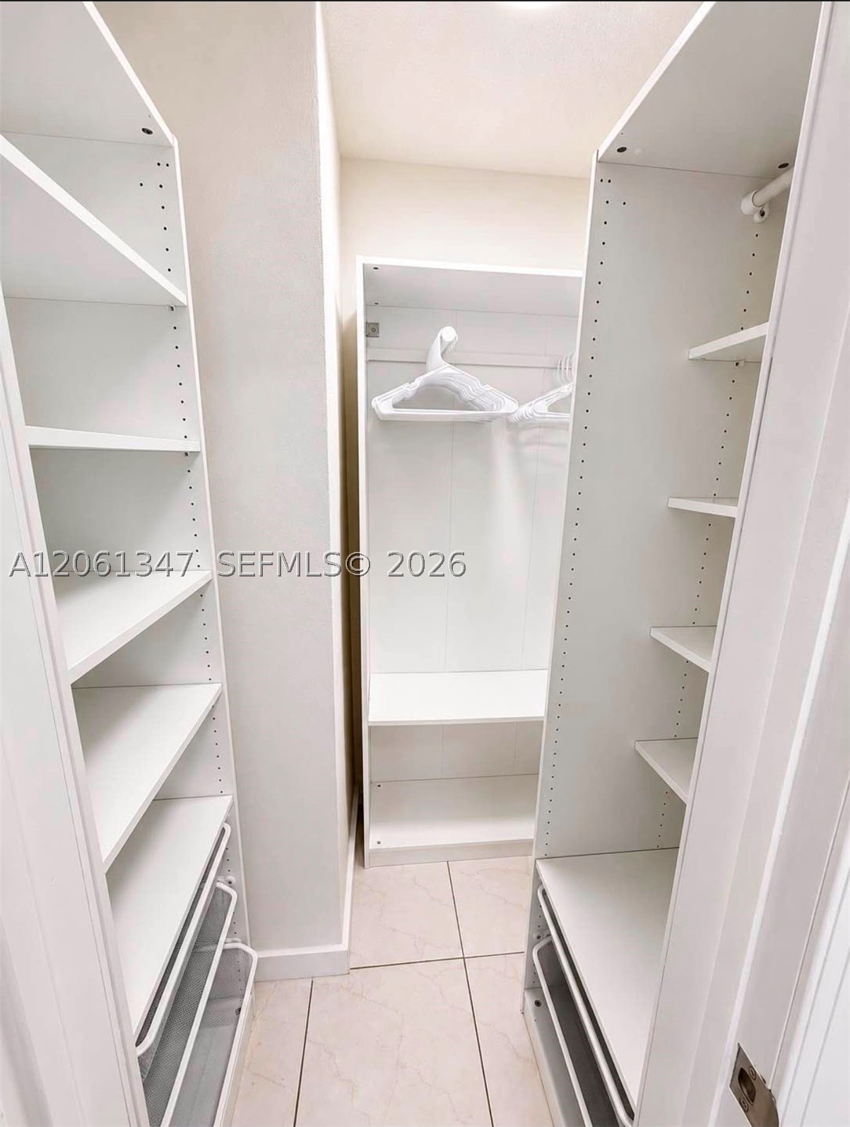 1525 Nw 19th Ter 15 Property Photo 7