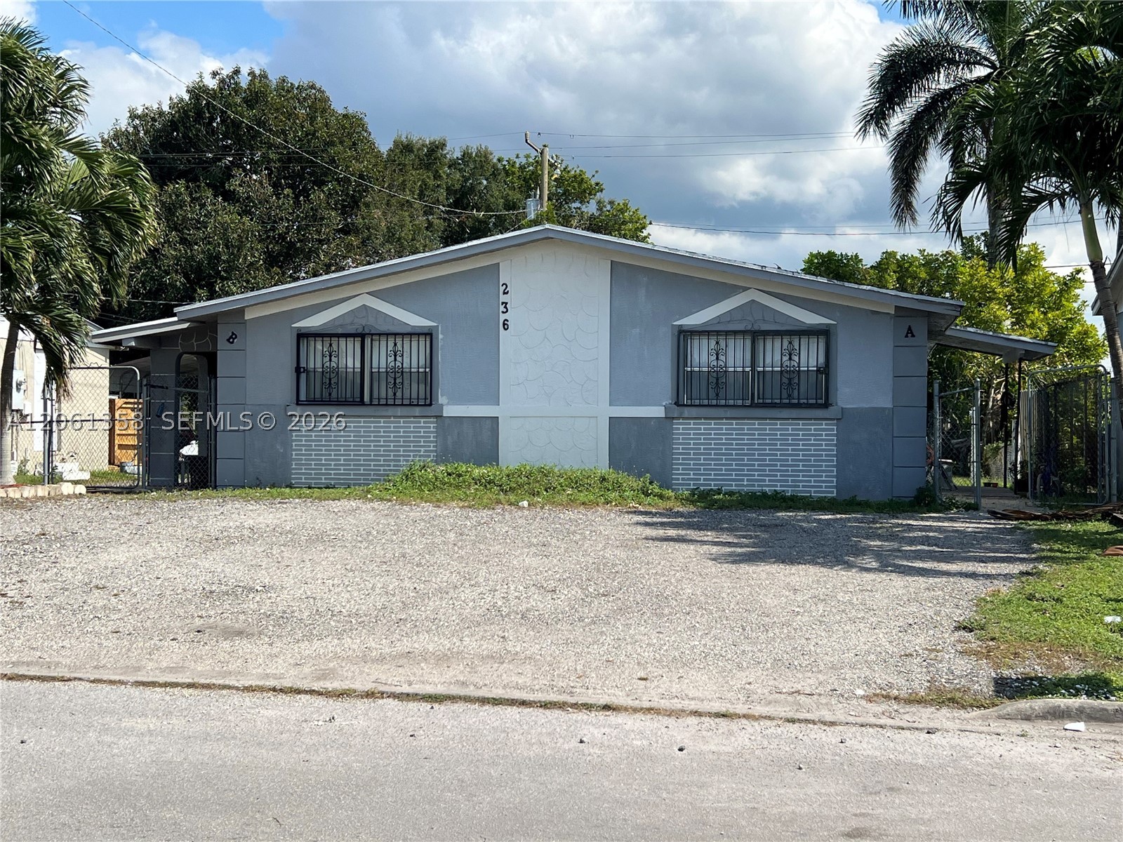 236 Nw 9th Ave Property Photo 1