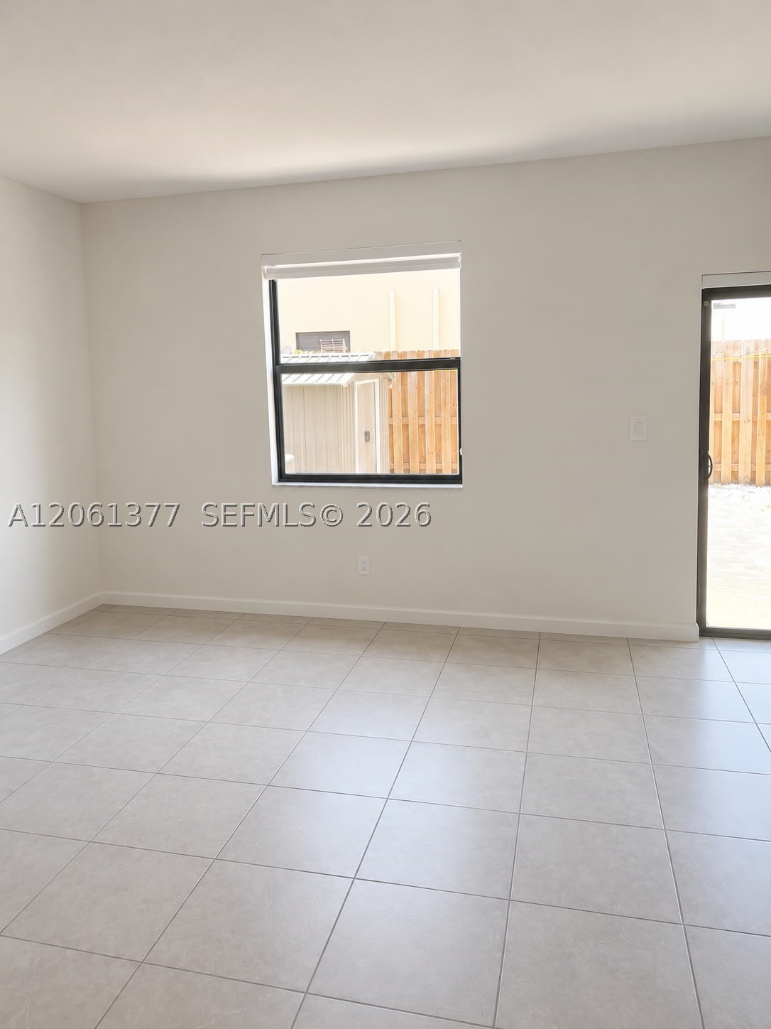 11916 Sw 246th Ln Property Photo 5